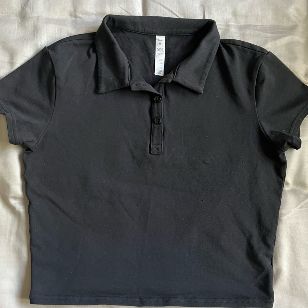 Size medium alo yoga cropped polo t shirt